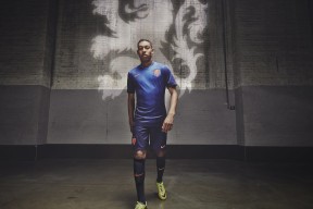 万博体育全站APP-五载磨一剑，Ming爆发引全城狂欢—瑞士队球迷沸腾之夜